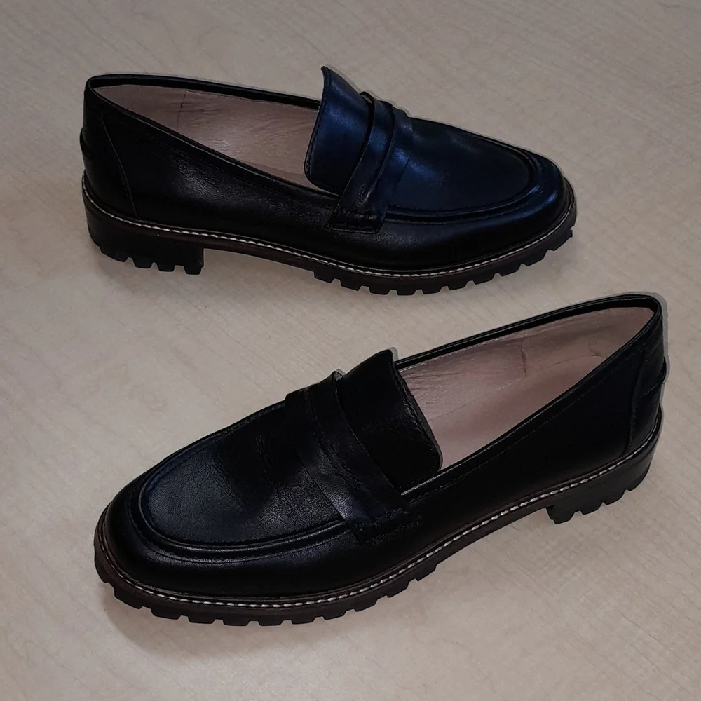 NWOT BLACK Leather Lugsole Loafers Size 8 - Picture 6 of 17
